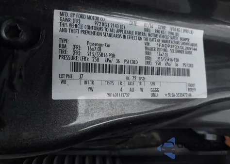 2016 Ford Focus Se z USA, uszkodzony, nr VIN 1FADP3F2XGL269144